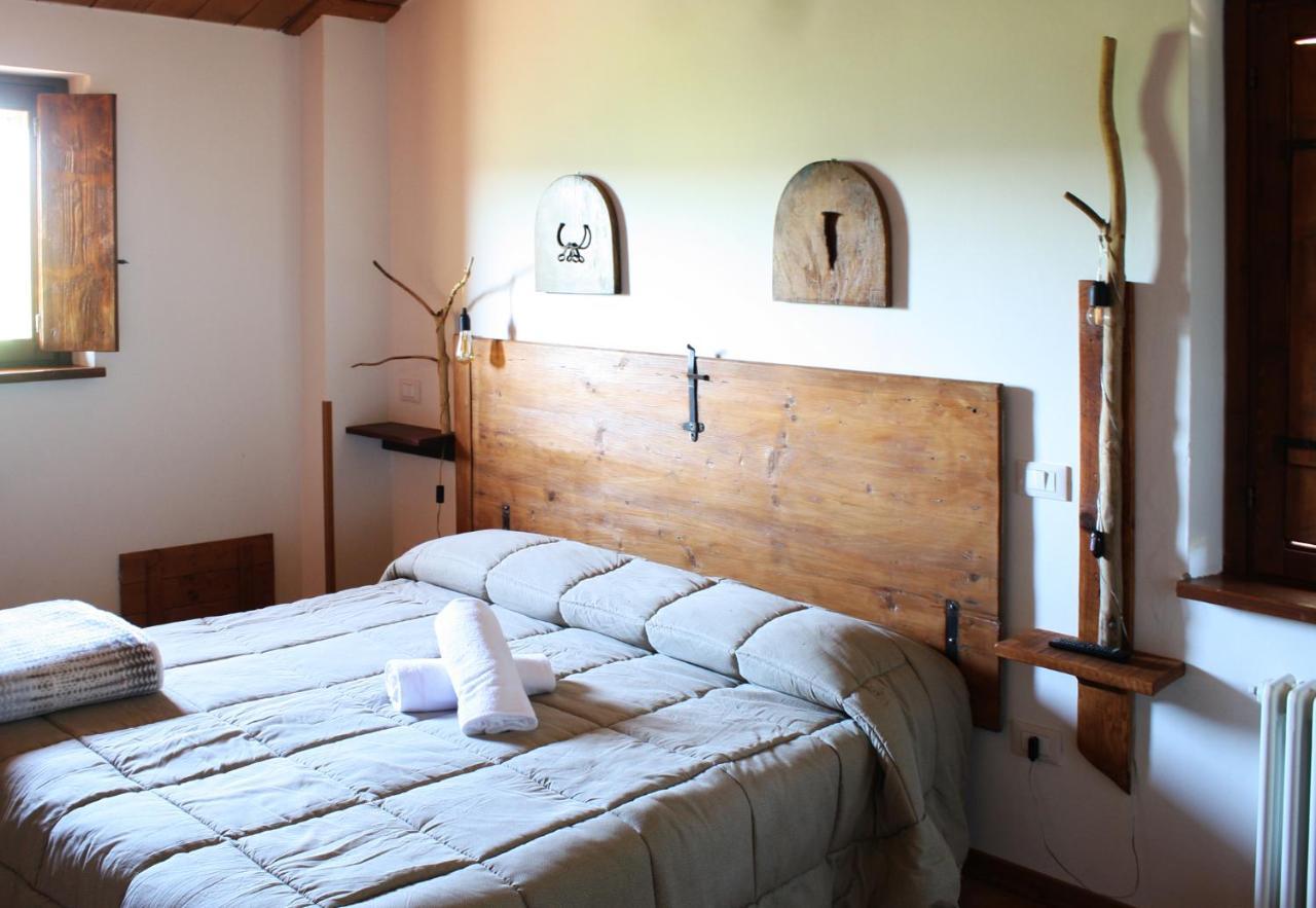 Country House Ca' Vernaccia Guest House Urbino Exterior photo