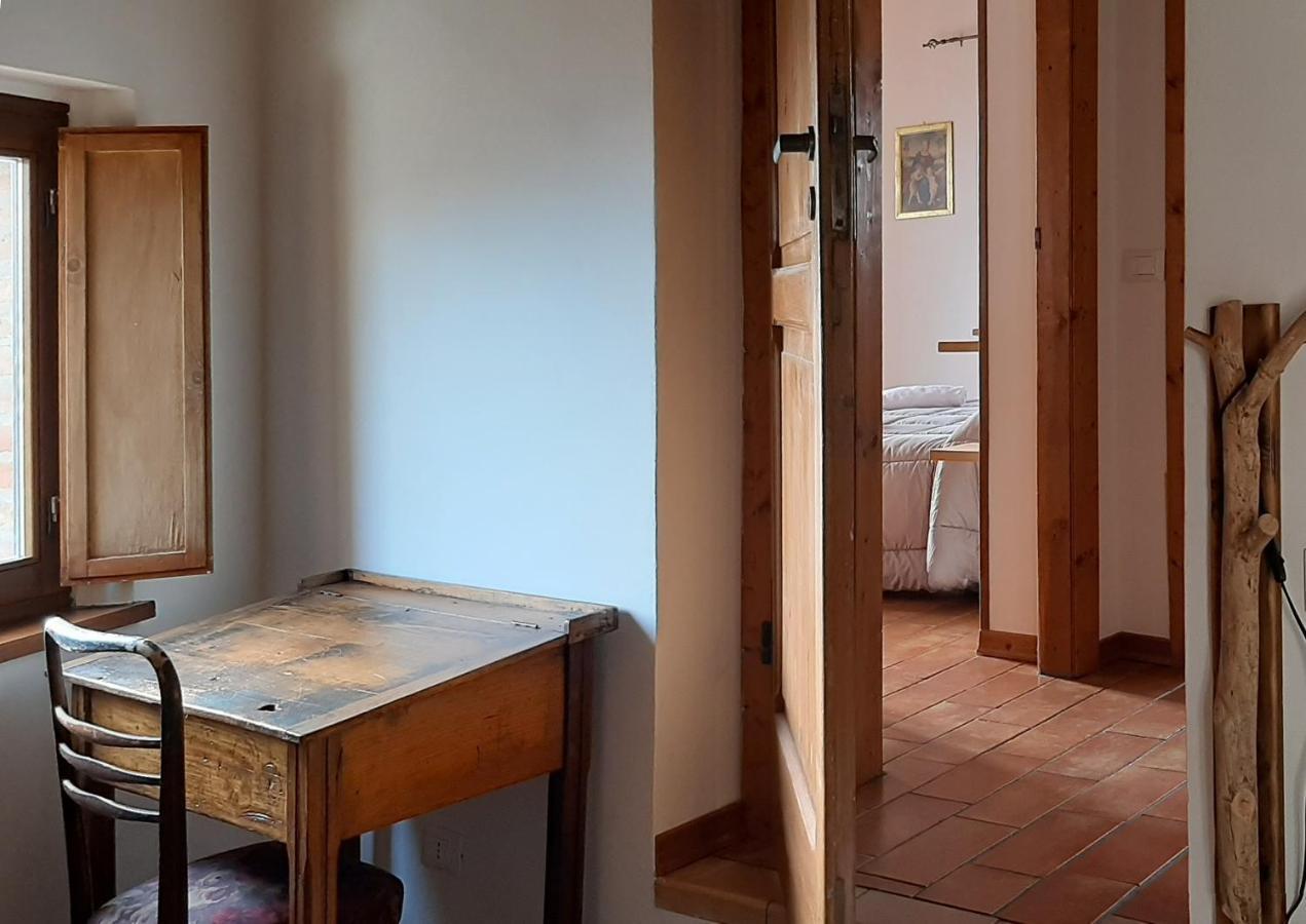 Country House Ca' Vernaccia Guest House Urbino Exterior photo