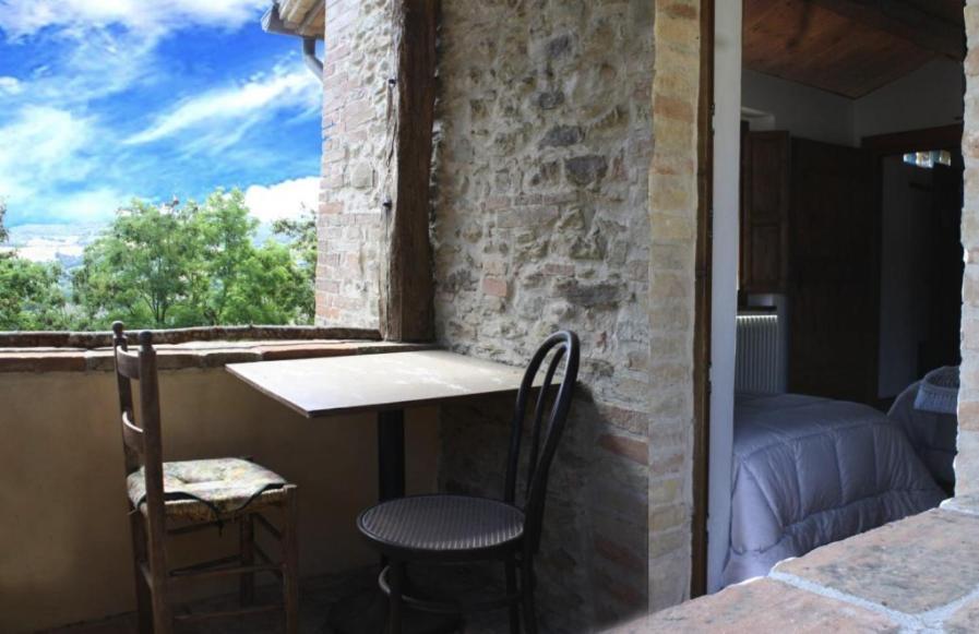Country House Ca' Vernaccia Guest House Urbino Exterior photo