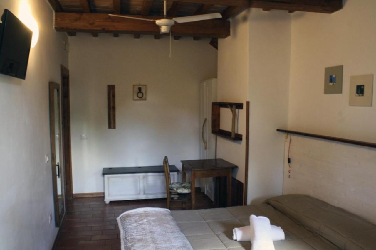 Country House Ca' Vernaccia Guest House Urbino Exterior photo